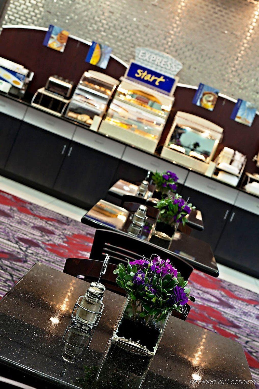 Holiday Inn Express & Suites Columbus - Polaris, An Ihg Hotel Колумбус Ресторан фото